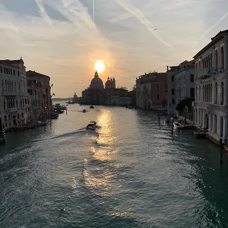 Ca Del Traghetto Apartment Venice Exterior photo