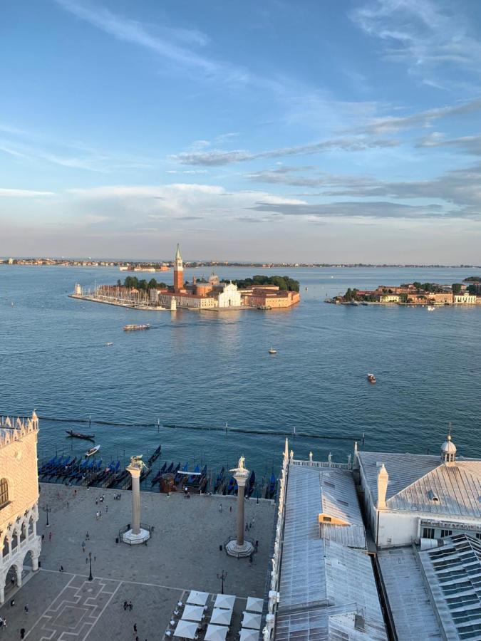 Cà Del Traghetto Venise